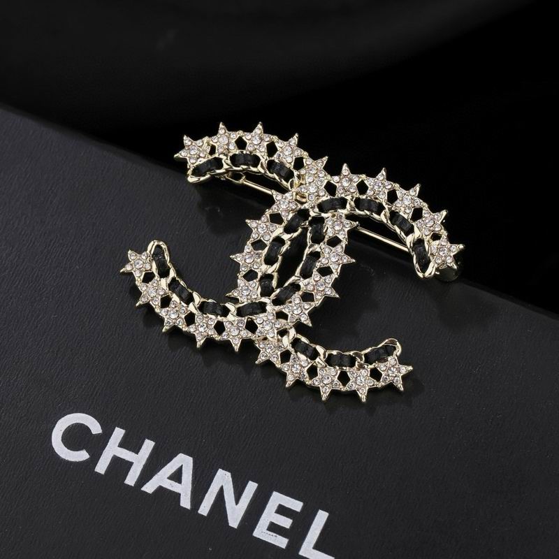 Chanel Brooch 05yxs125